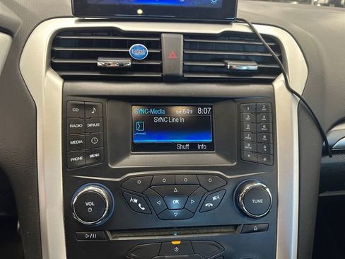 Used 2013 Ford Fusion SE FWD image 24