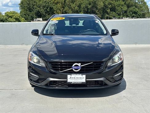 Used 2018 Volvo V60 T5 Dynamic image 3