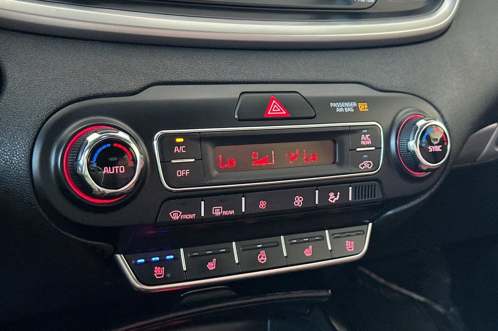 Used 2019 Kia Sorento SX AWD/4WD image 22