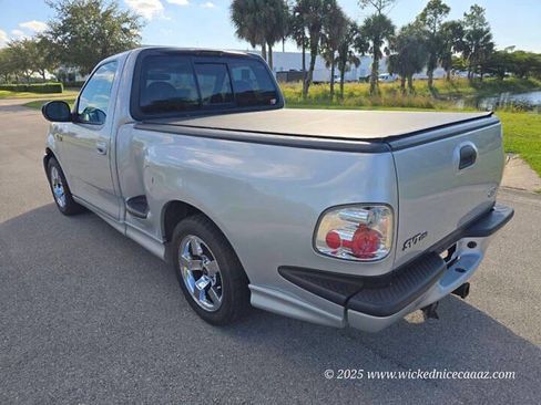 Used 2002 Ford F150 Lightning image 8