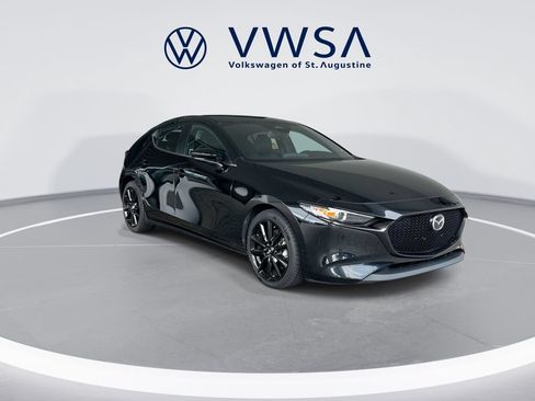 Used 2024 MAZDA MAZDA3 s FWD image 2