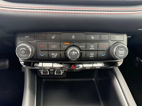 Used 2026 Dodge Durango GT AWD/4WD image 19