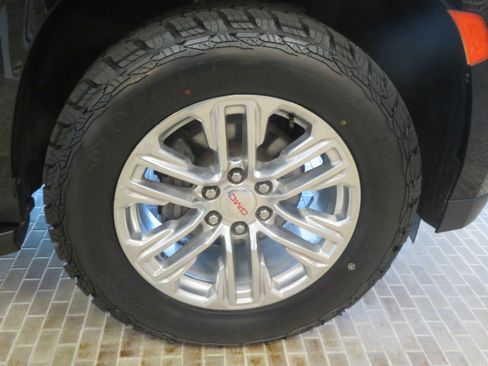 Used 2021 GMC Yukon XL SLT RWD image 11