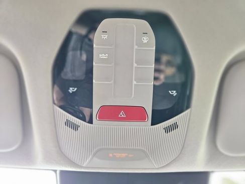 Used 2025 Kia K4 FWD image 27