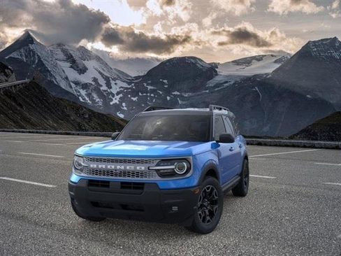 New 2025 Ford Bronco Sport Outer Banks image 2