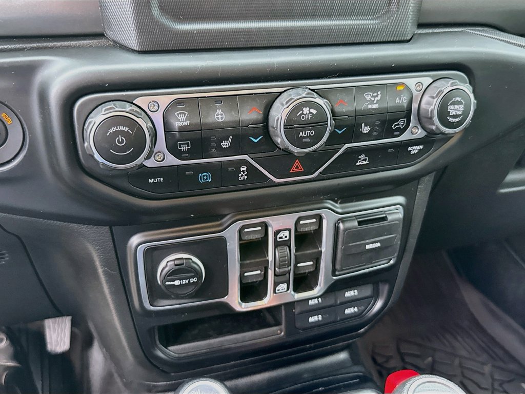 Certified 2023 Jeep Wrangler Unlimited w/ Cold Weather Group AWD/4WD image 15