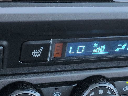 Used 2023 Toyota Tacoma TRD Off-Road w/ TRD Premium Off Road Package image 21