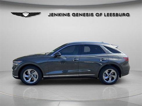 Used 2026 Genesis GV70 2.5T Select image 10