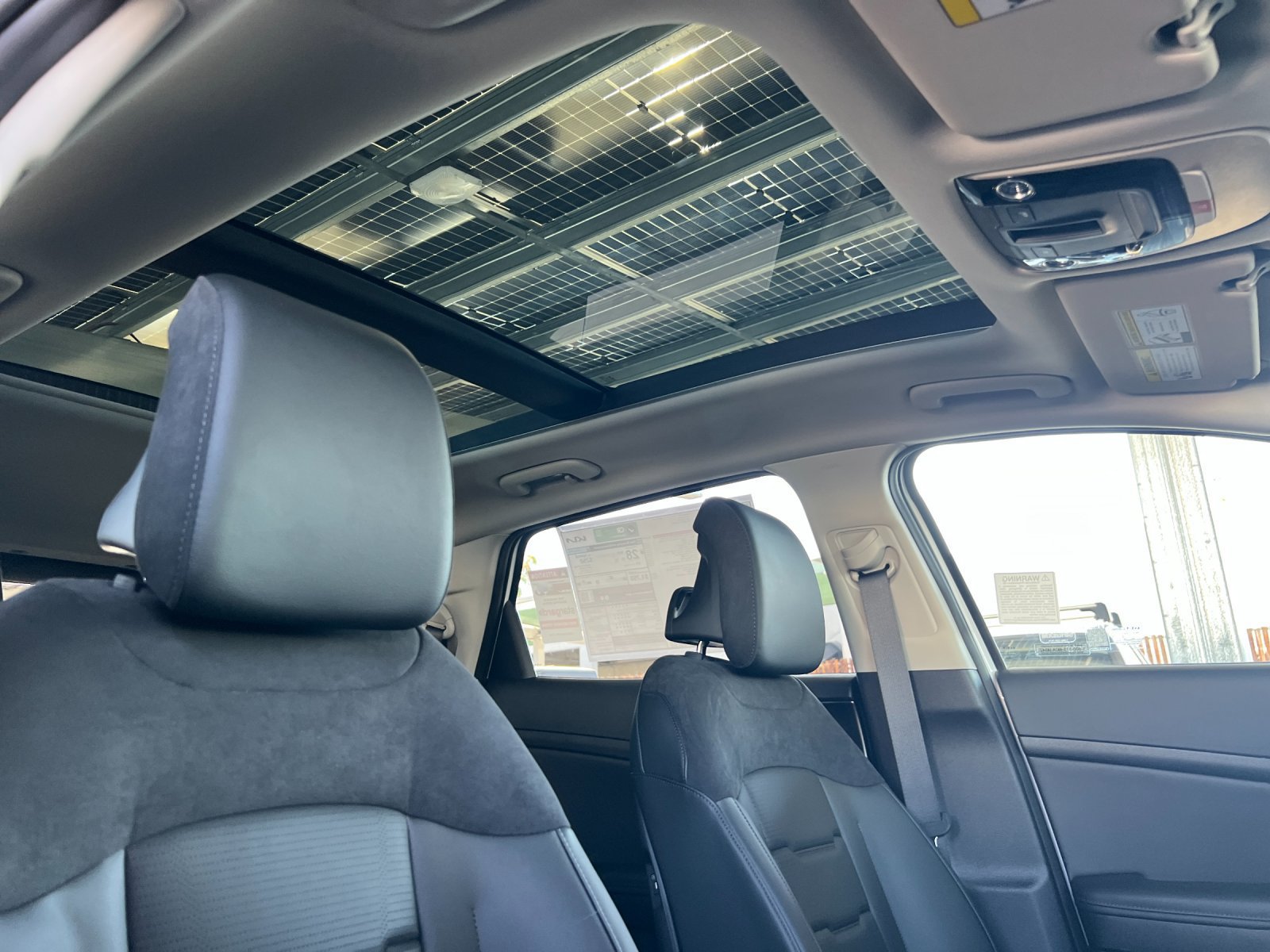 New 2026 Kia Sportage SX FWD image 18