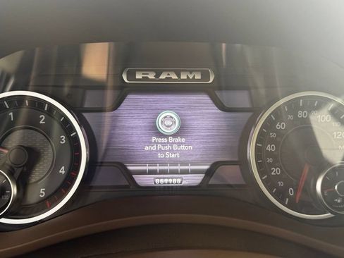Used 2022 RAM 2500 Laramie AWD/4WD image 21