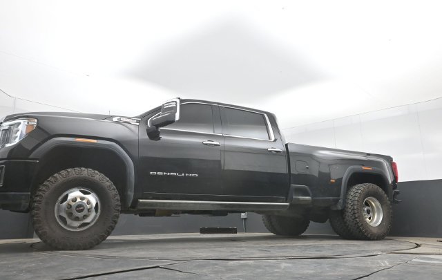 Used 2023 GMC Sierra 3500 Denali w/ Denali Ultimate Package AWD/4WD image 34