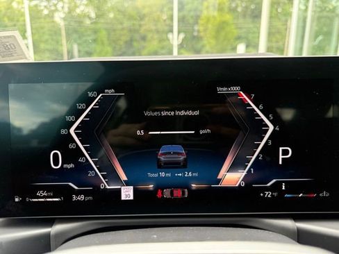 New 2025 BMW 330i xDrive Sedan w/ Premium Package image 13