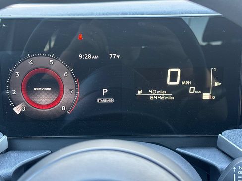 Used 2025 Nissan Kicks SV AWD/4WD image 27