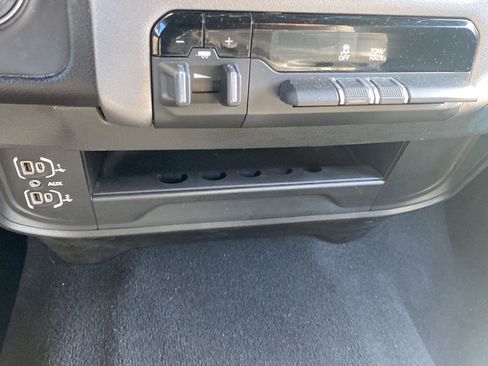 Used 2024 RAM 2500 Big Horn w/ Bed Utility Group image 16