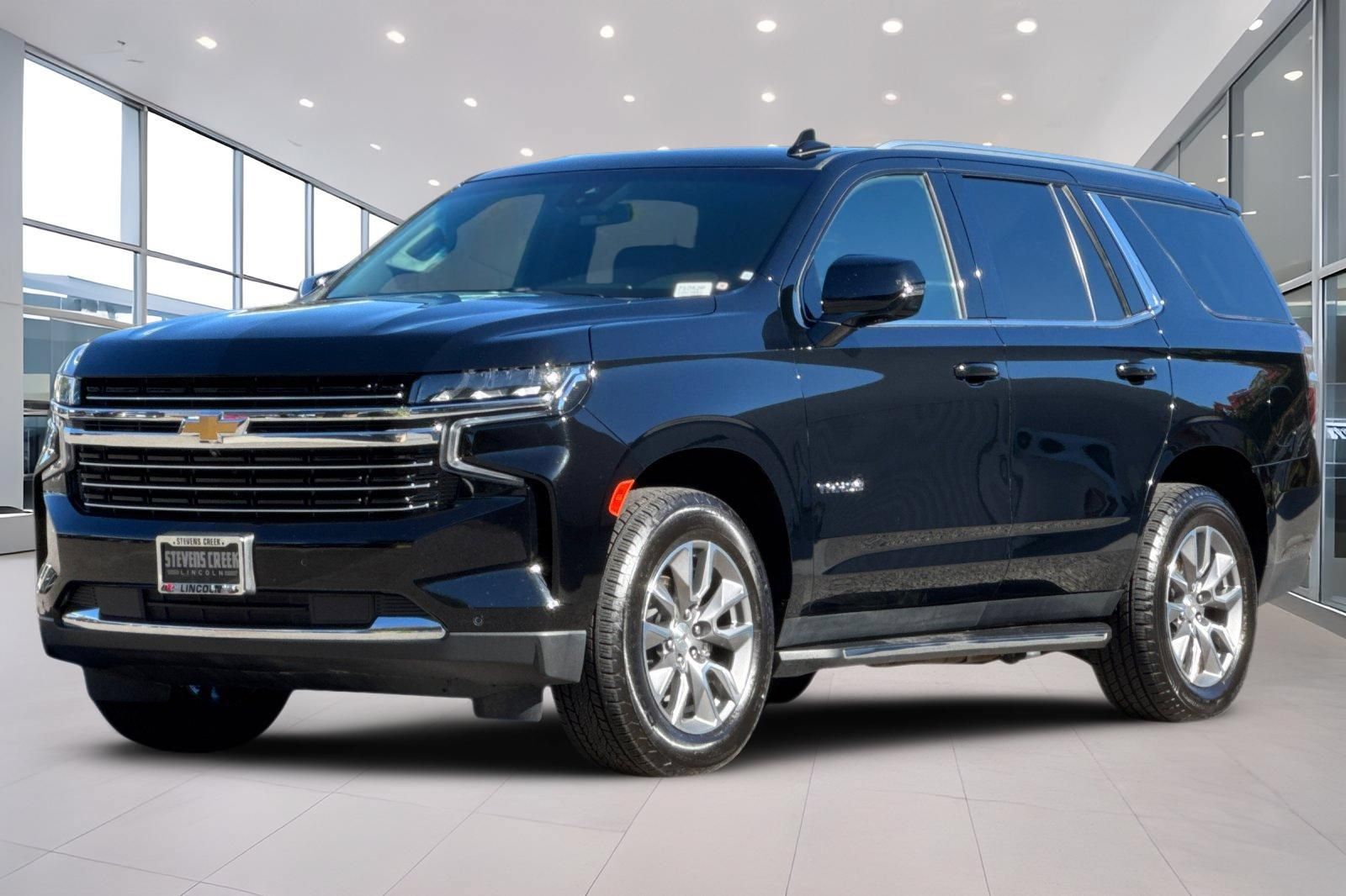 Used 2023 Chevrolet Tahoe LT w/ Luxury Package AWD/4WD image 8