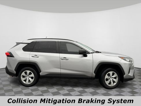 Used 2021 Toyota RAV4 LE image 2