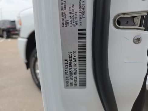 Used 2024 RAM 2500 Laramie w/ Safety Group AWD/4WD image 29