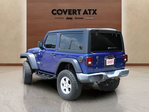 Used 2019 Jeep Wrangler Sport AWD/4WD image 3