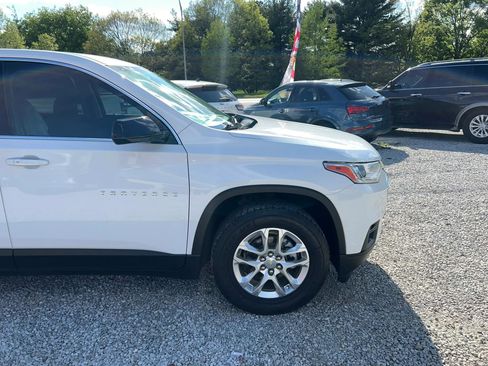 Used 2019 Chevrolet Traverse LS AWD/4WD image 12