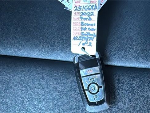 Certified 2022 Ford Bronco Badlands image 28