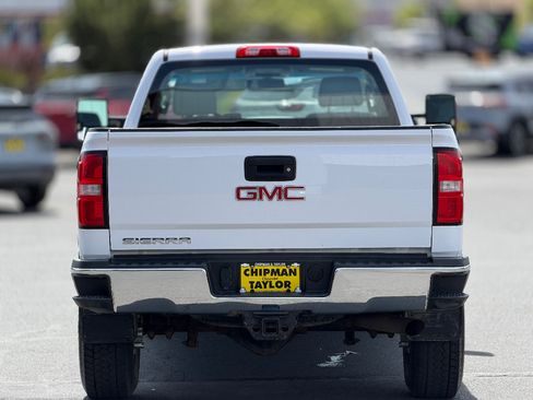 Used 2018 GMC Sierra 2500 4x4 Regular Cab image 14