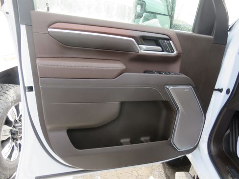 New 2026 GMC Sierra 2500 Denali w/ Denali Reserve Package image 15