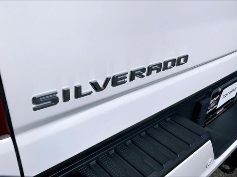 Used 2024 Chevrolet Silverado 3500 High Country w/ High Country Premium Package image 30