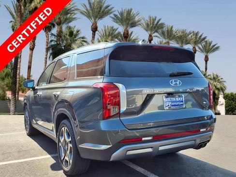 Used 2023 Hyundai Palisade Limited FWD image 2