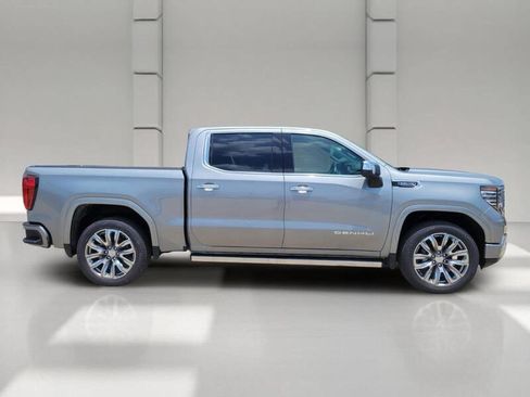 New 2026 GMC Sierra 1500 Denali w/ Denali Reserve Package AWD/4WD image 4