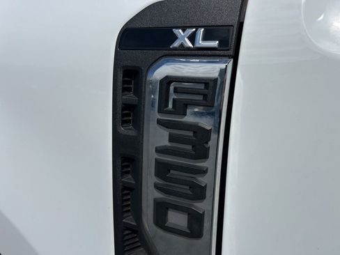 Used 2024 Ford F350 XL w/ XL Driver Assist Package AWD/4WD image 33