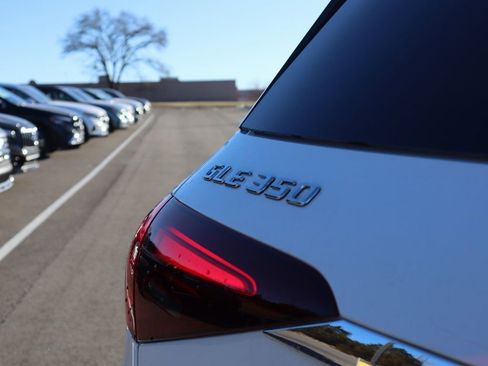 New 2026 Mercedes-Benz GLE 350 4MATIC image 9