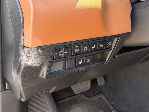 Used 2025 Toyota Tundra 1794 Edition w/ Tow Tech Package AWD/4WD image 7