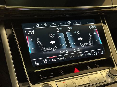 Used 2025 Audi Q7 3.0T Prestige w/ Prestige Package AWD/4WD image 22