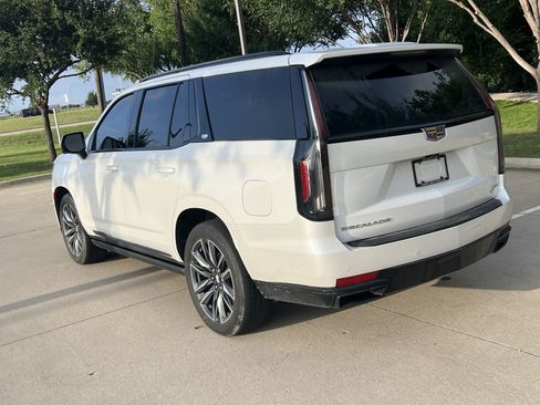 Used 2024 Cadillac Escalade Sport Platinum AWD/4WD image 8