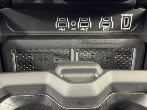 Used 2025 RAM 1500 Limited w/ Body Color Bumper Group image 37