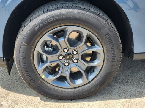 New 2026 Ford Maverick XLT w/ XLT Luxury Package FWD image 12