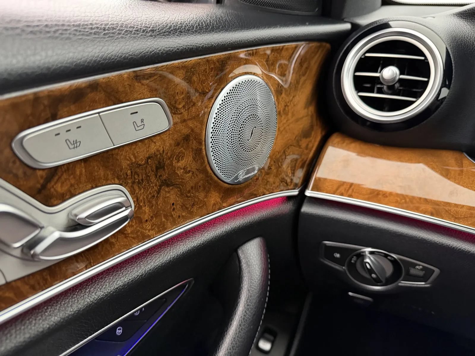 Used 2019 Mercedes-Benz E 450 4MATIC Wagon image 16