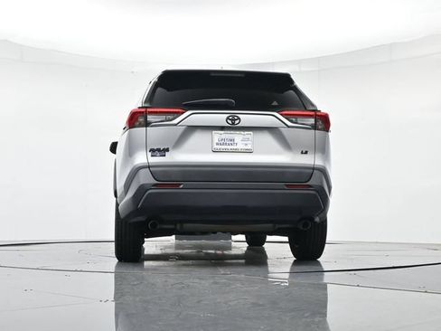 Used 2019 Toyota RAV4 LE w/ Carpet Mat Package FWD image 39