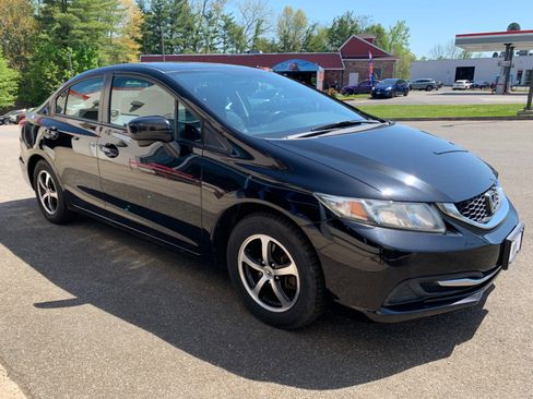 Used 2015 Honda Civic SE image 3