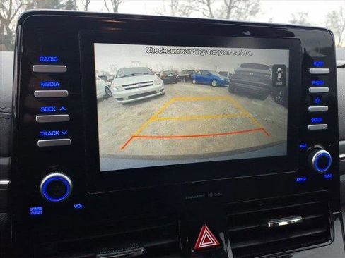 Used 2020 Hyundai Ioniq SE image 24