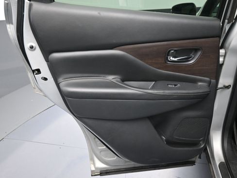 Used 2019 Nissan Murano Platinum image 13