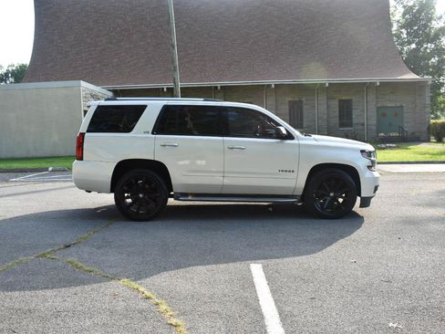 Used 2015 Chevrolet Tahoe LTZ RWD image 8