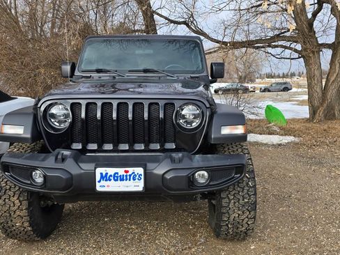 Used 2021 Jeep Wrangler Unlimited Sport image 3