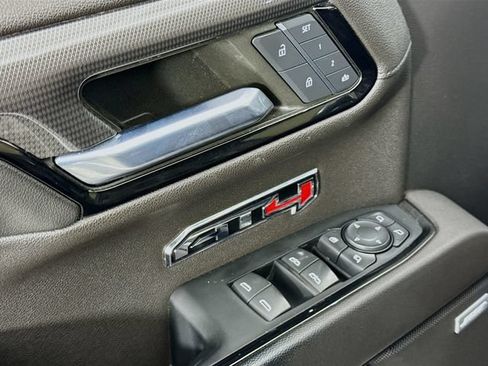 Used 2022 GMC Sierra 1500 AT4 w/ AT4 Premium Package AWD/4WD image 21