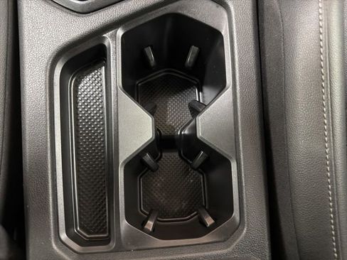 Used 2018 Volkswagen Tiguan SEL w/ 3rd Row Seat Package AWD/4WD image 42