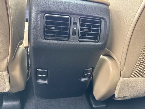 Used 2016 Toyota 4Runner SR5 Premium image 11