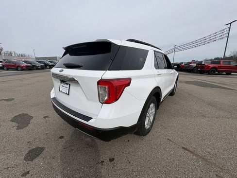 Used 2024 Ford Explorer XLT w/ Equipment Group 202A image 5