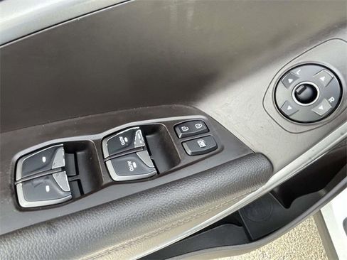 Used 2017 Hyundai Santa Fe Sport image 18