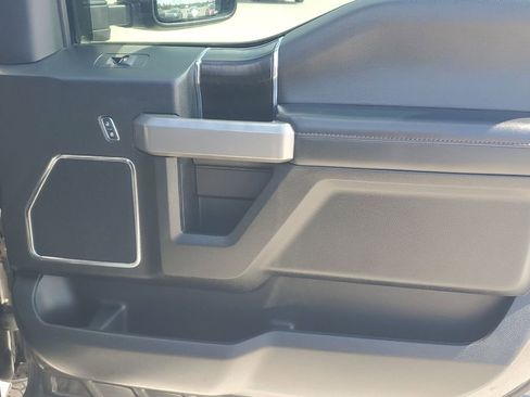 Used 2019 Ford F250 Platinum w/ Platinum Ultimate Package image 46