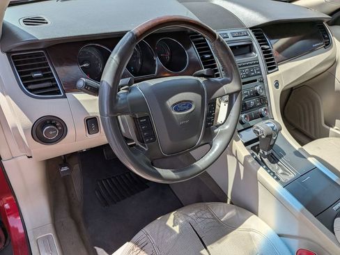 Used 2010 Ford Taurus Limited FWD image 10
